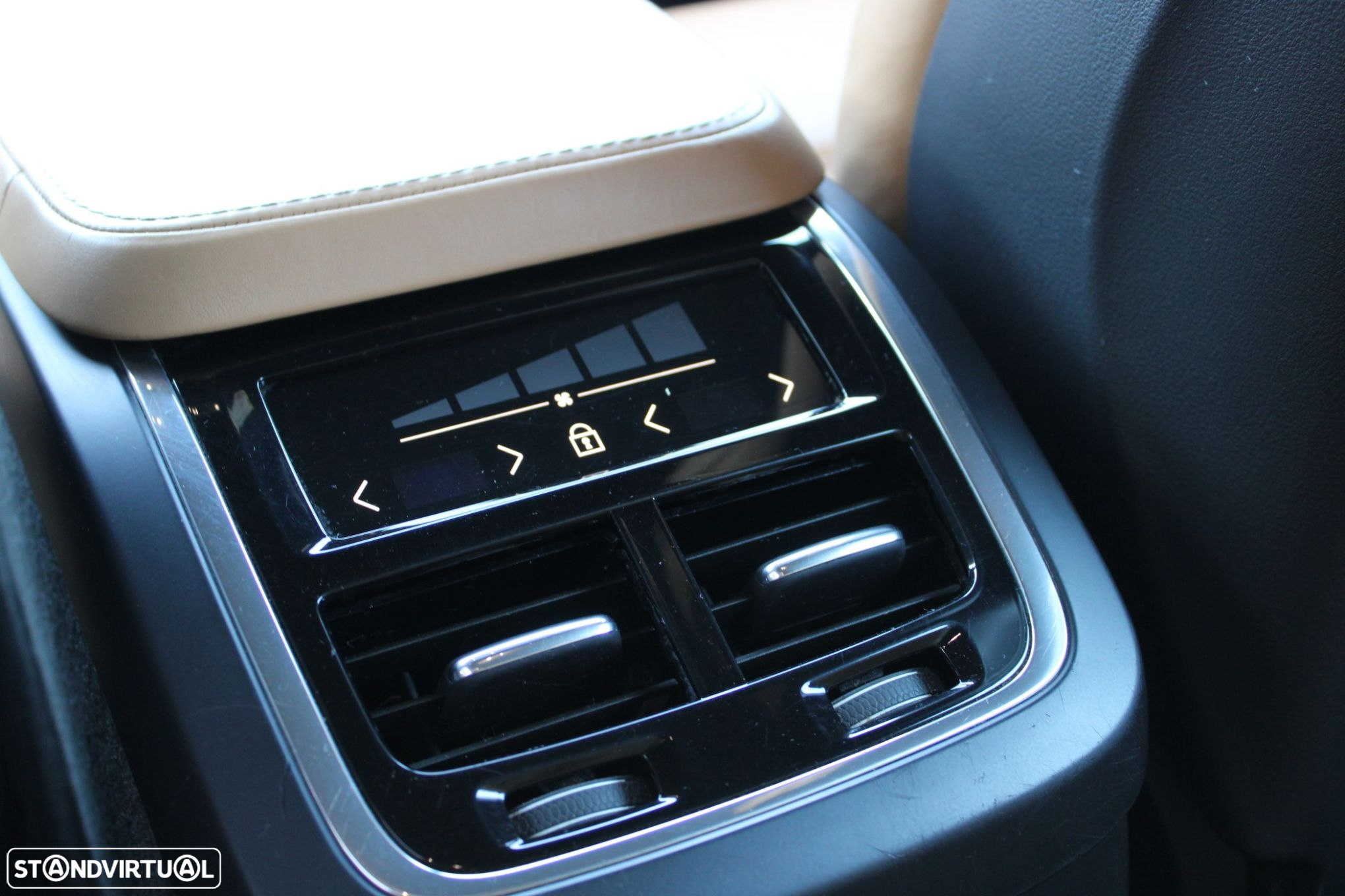 Volvo XC 90 2.0 T8 PHEV Inscription AWD - 35