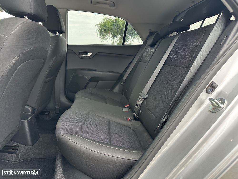 Kia Rio 1.2 CVVT Urban - 13