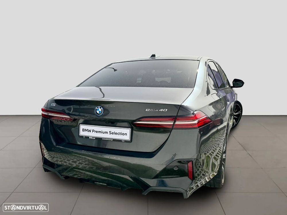 BMW i5 eDrive40 Pack Desportivo M - 4