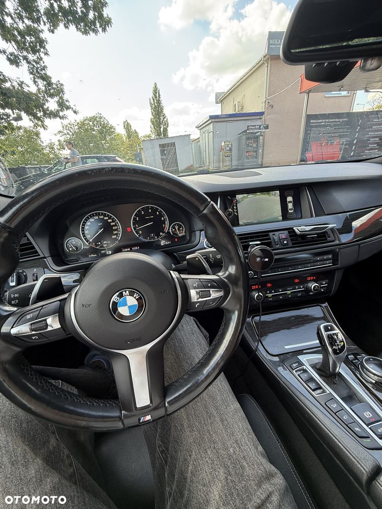 BMW Seria 5 535i xDrive - 12