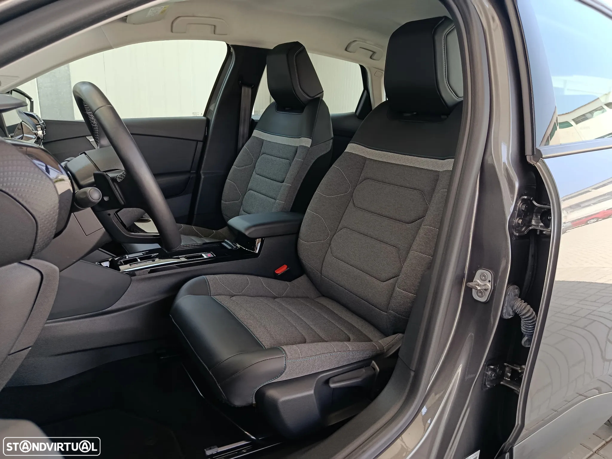 Citroën C4 1.2 PureTech Feel Pack EAT8 - 13