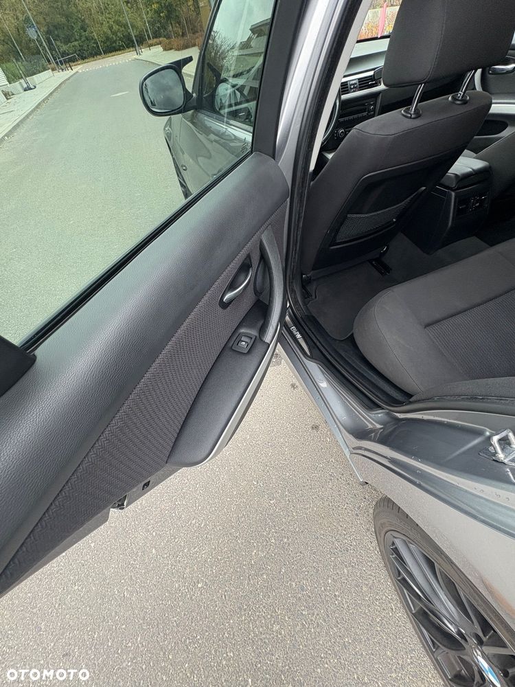 BMW Seria 3 - 24
