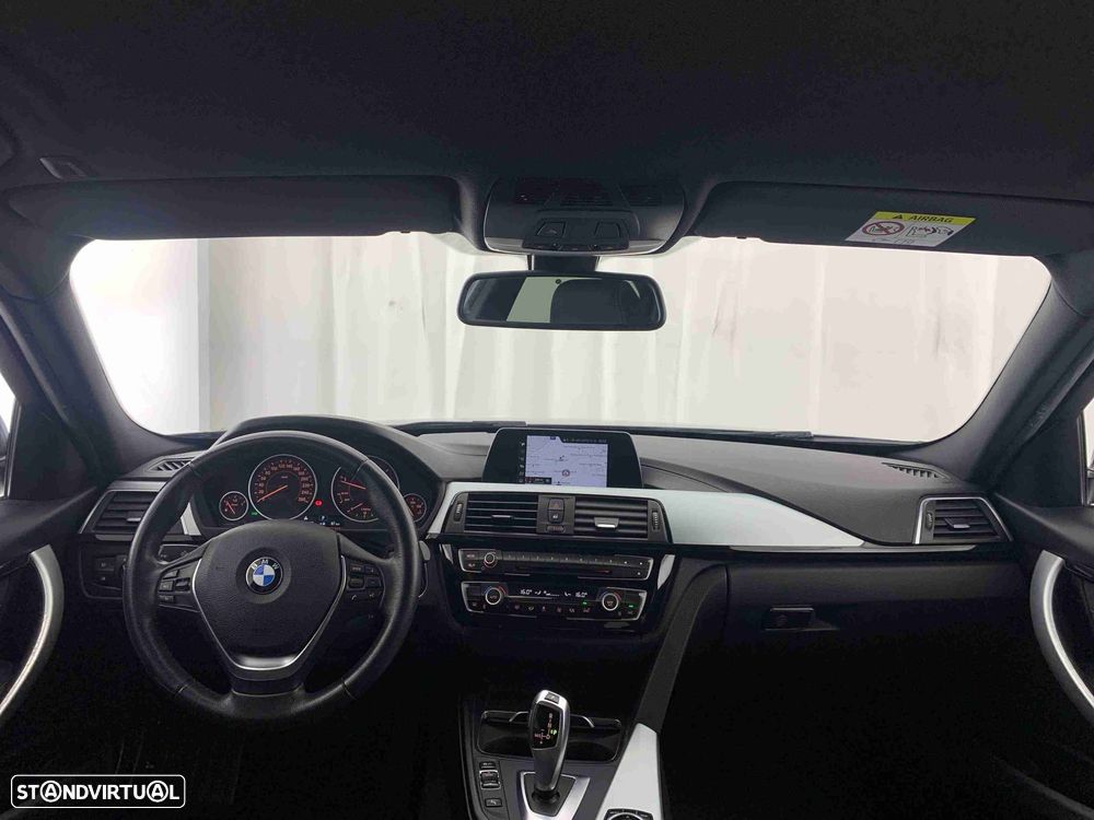 BMW 318 d Line Sport Auto - 13