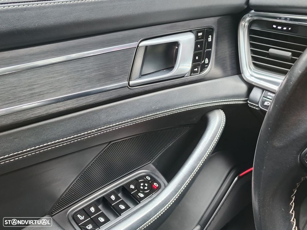 Porsche Panamera Sport Turismo 4S E-Hybrid - 23