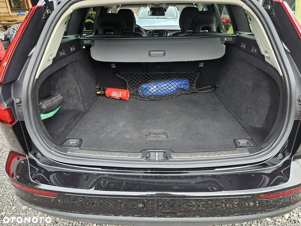 Volvo V60 D3 Momentum Pro - 25
