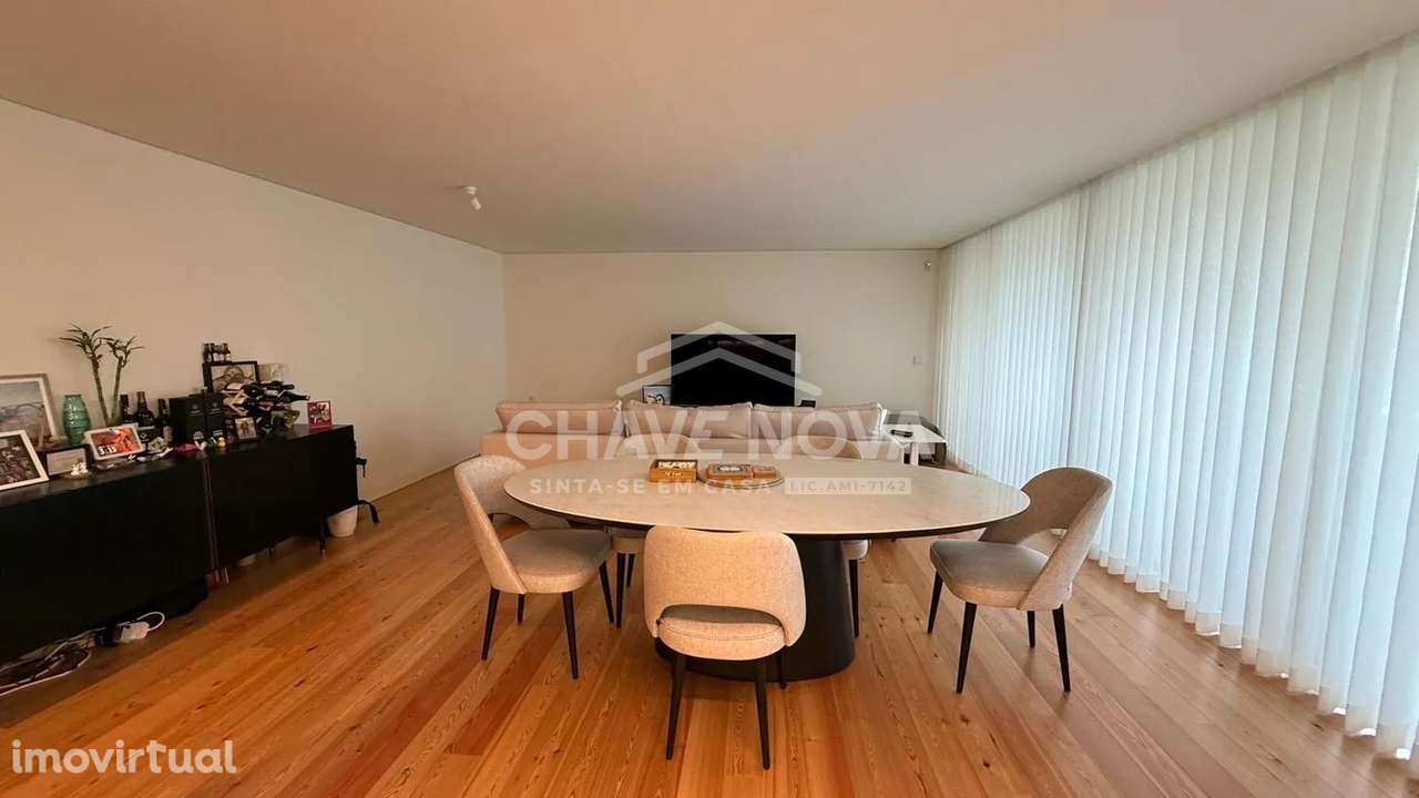 T2 c/ Lugar de Garagem e Arrumo no Porto (Boavista) - Grande imagem: 4/22