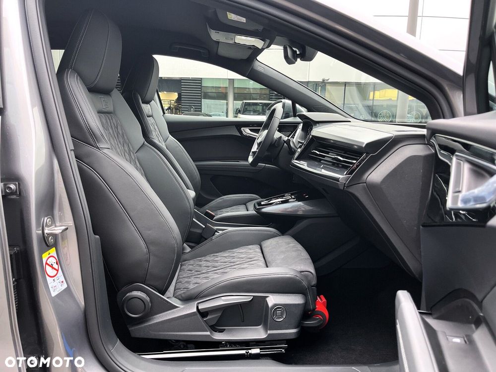 Audi Q4 e-tron - 25