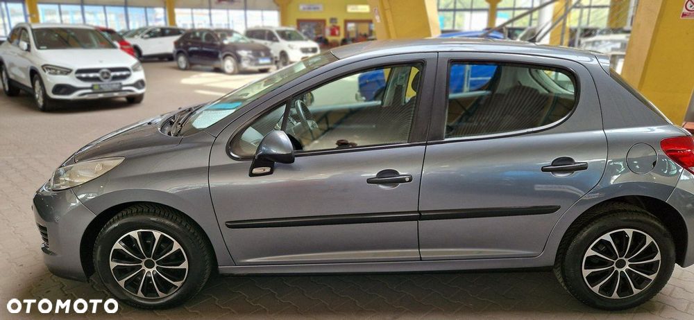 Peugeot 207 - 4