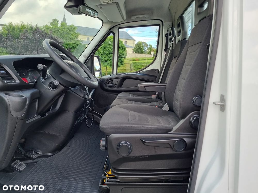 Iveco Daily 50C150 3.0 HPi 150KM 12-Palet Skrzynia dł 6.10 - 7