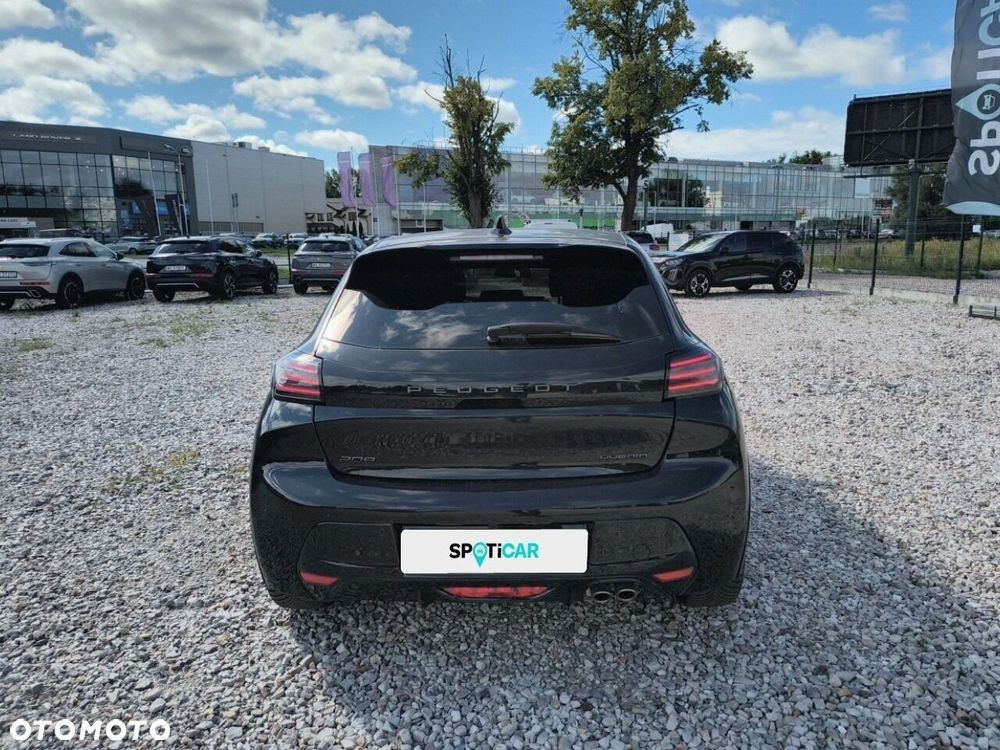 Peugeot 208 - 7