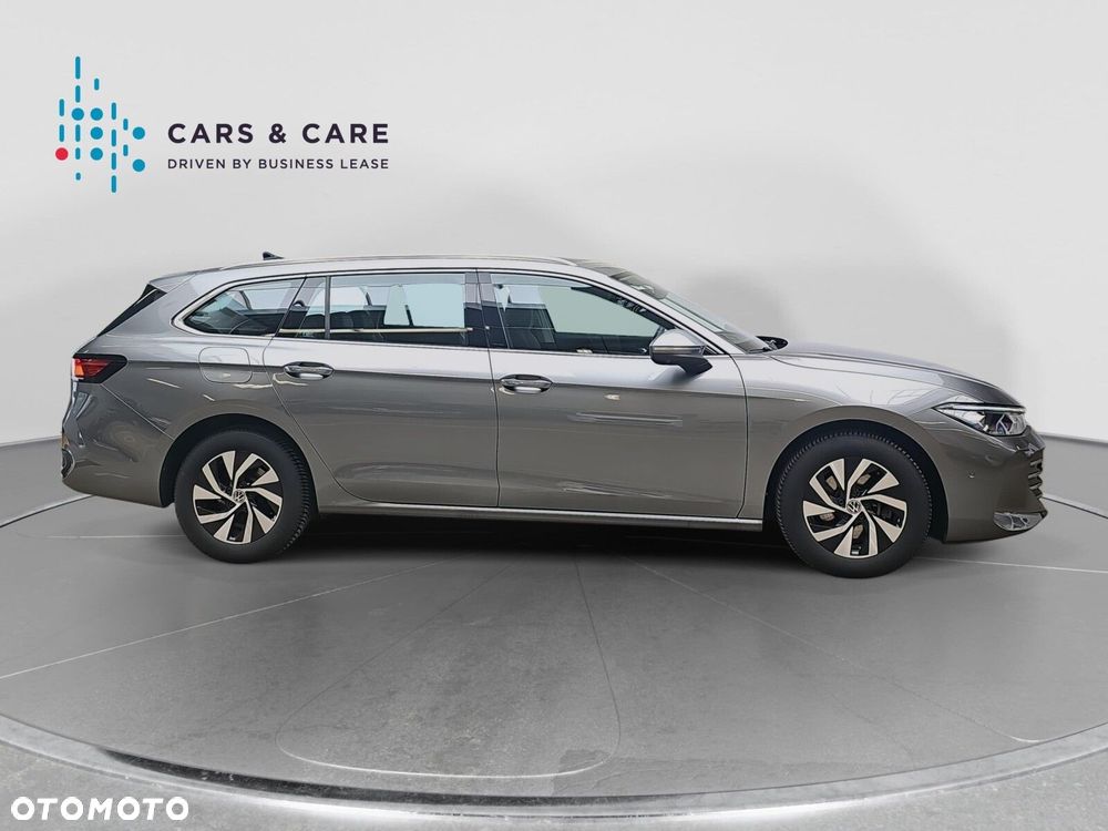 Volkswagen Passat - 21