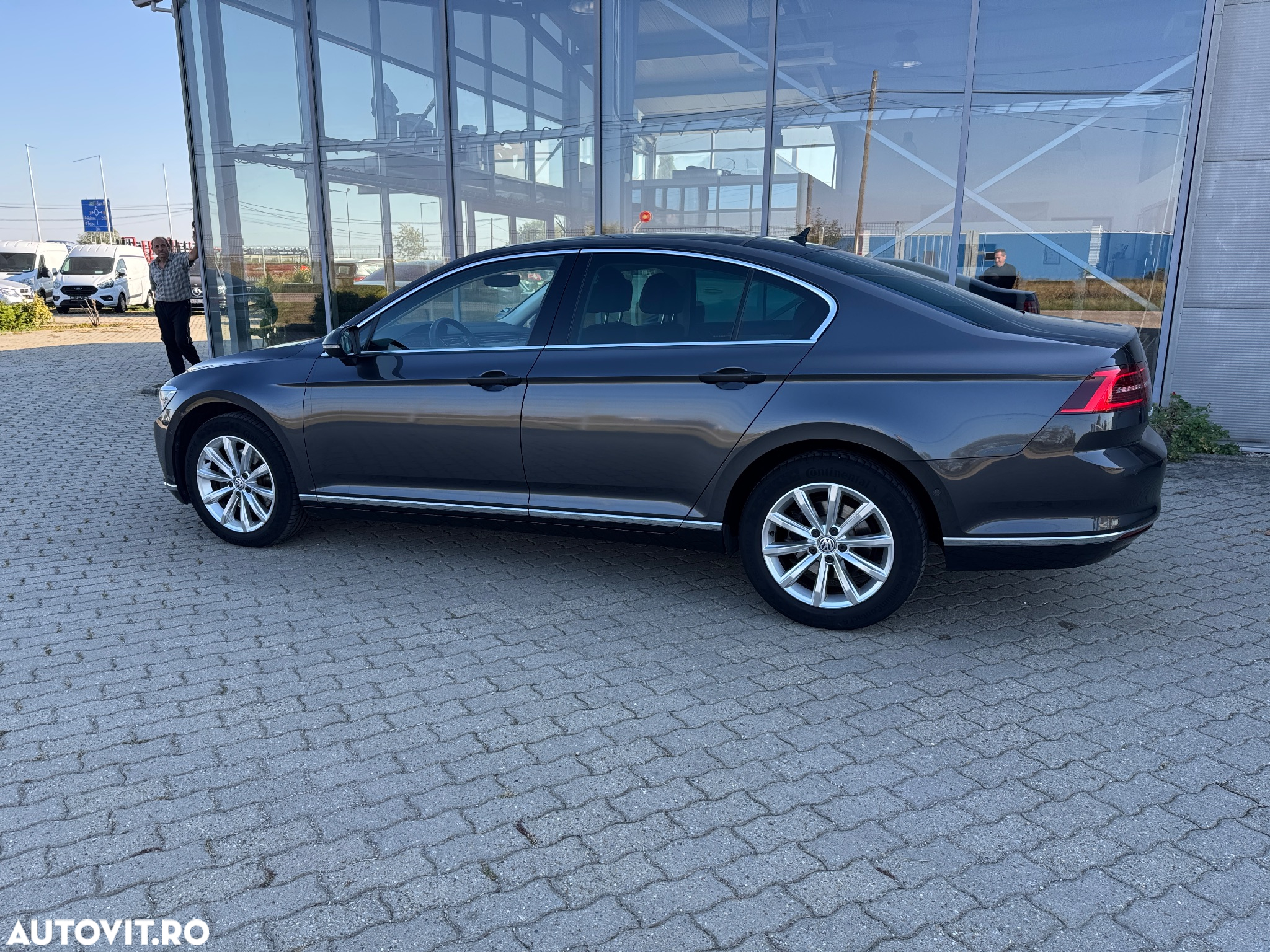 Volkswagen Passat 2.0 TDI DSG Highline - 7