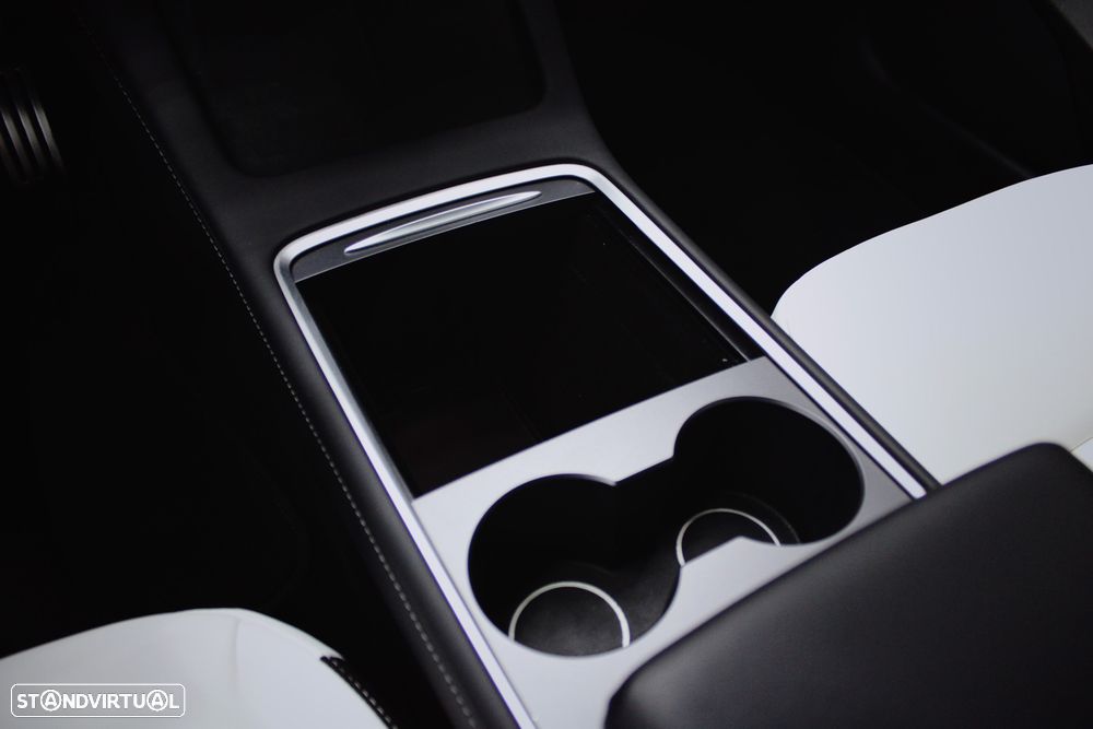 Tesla Model 3 Performance Dual Motor AWD - 18