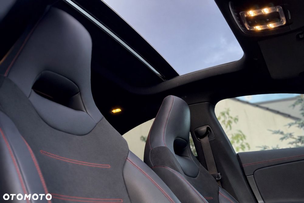 Mercedes-Benz CLA 200 AMG Line 7G-DCT - 30