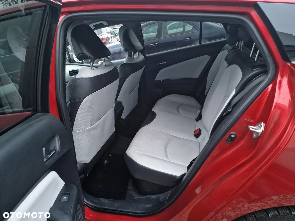 Toyota Prius Hybrid Executive - 18