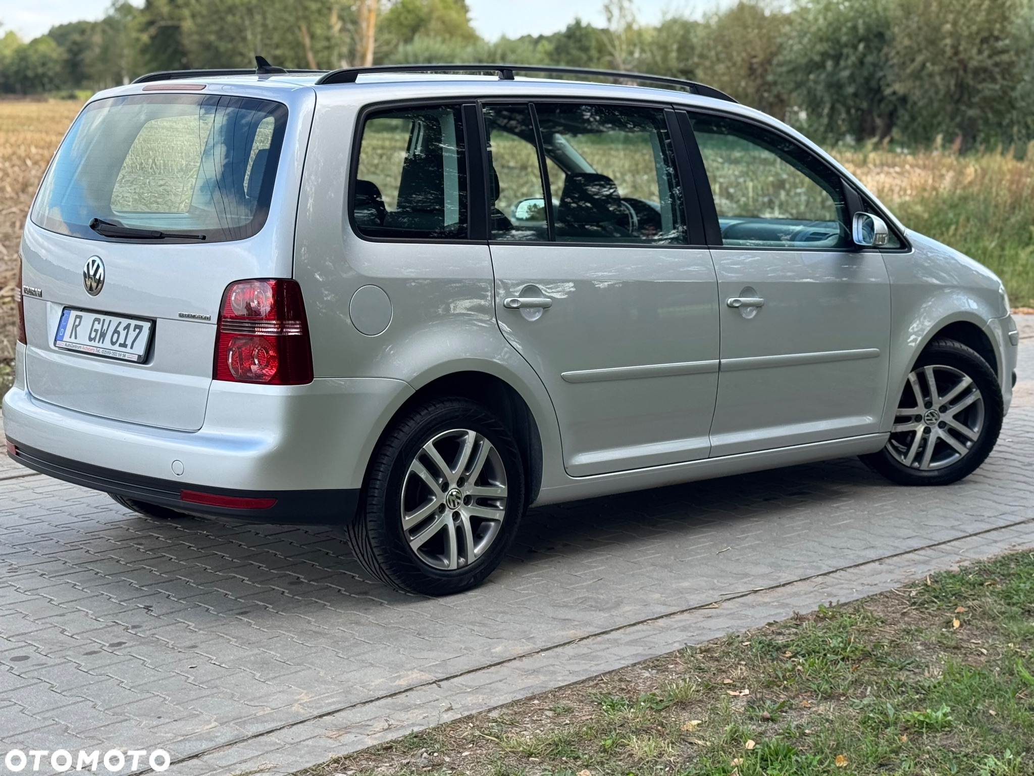 Volkswagen Touran 1.9 TDI DPF Blue Motion Highline - 20