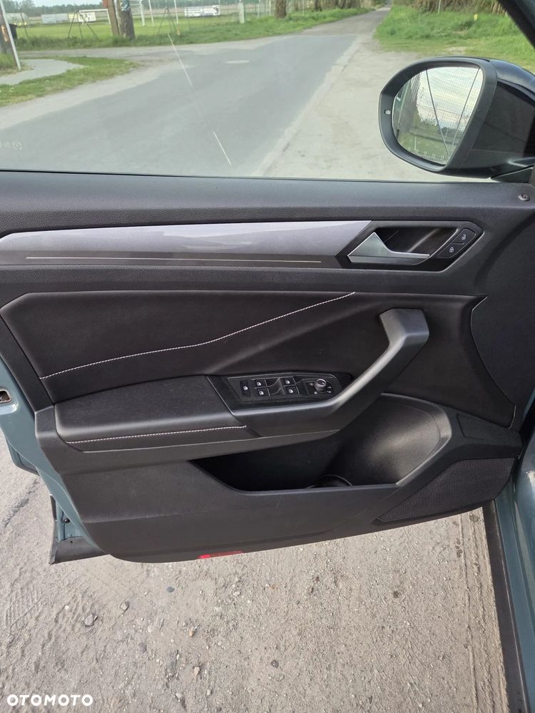 Volkswagen T-Roc 2.0 TDI SCR 4MOTION DSG Style - 22