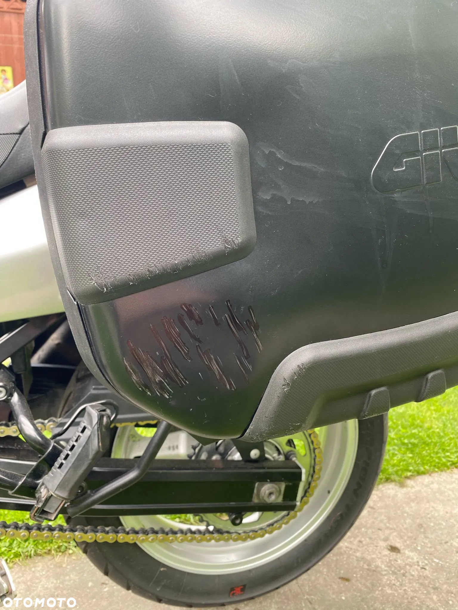 Suzuki V-STROM - 12