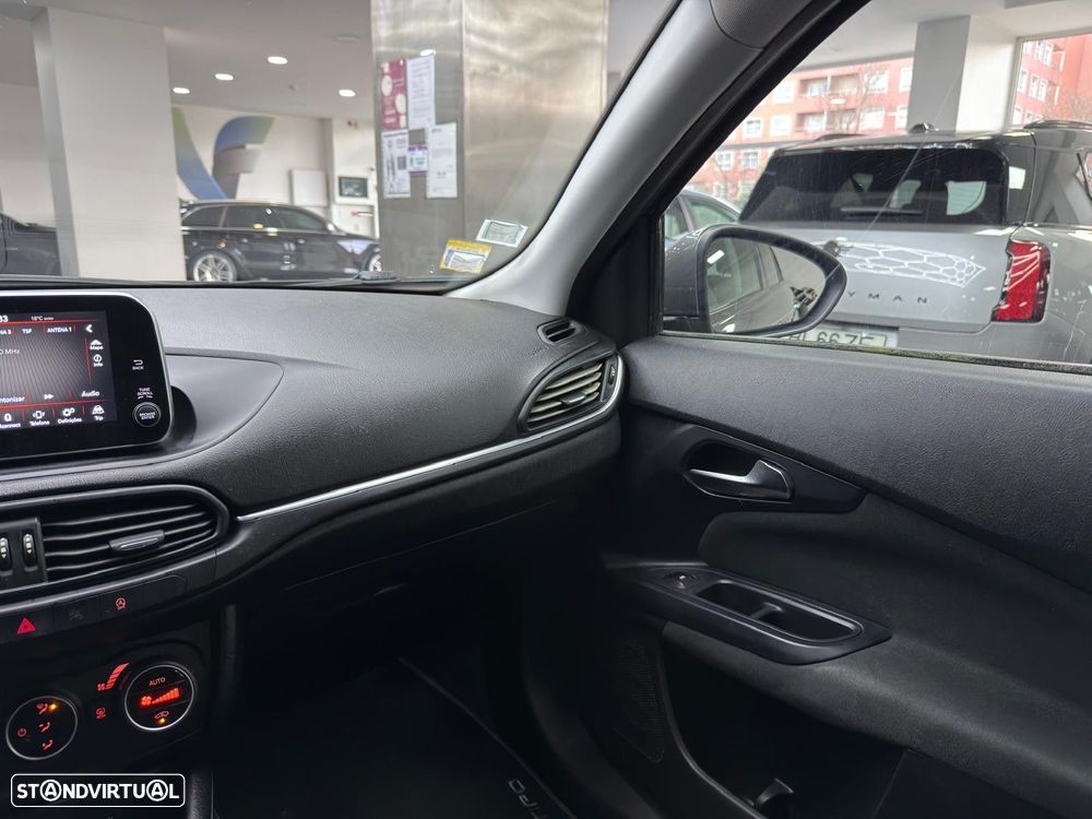 Fiat Tipo Station Wagon 1.6 M-Jet Lounge Tech J17 - 30