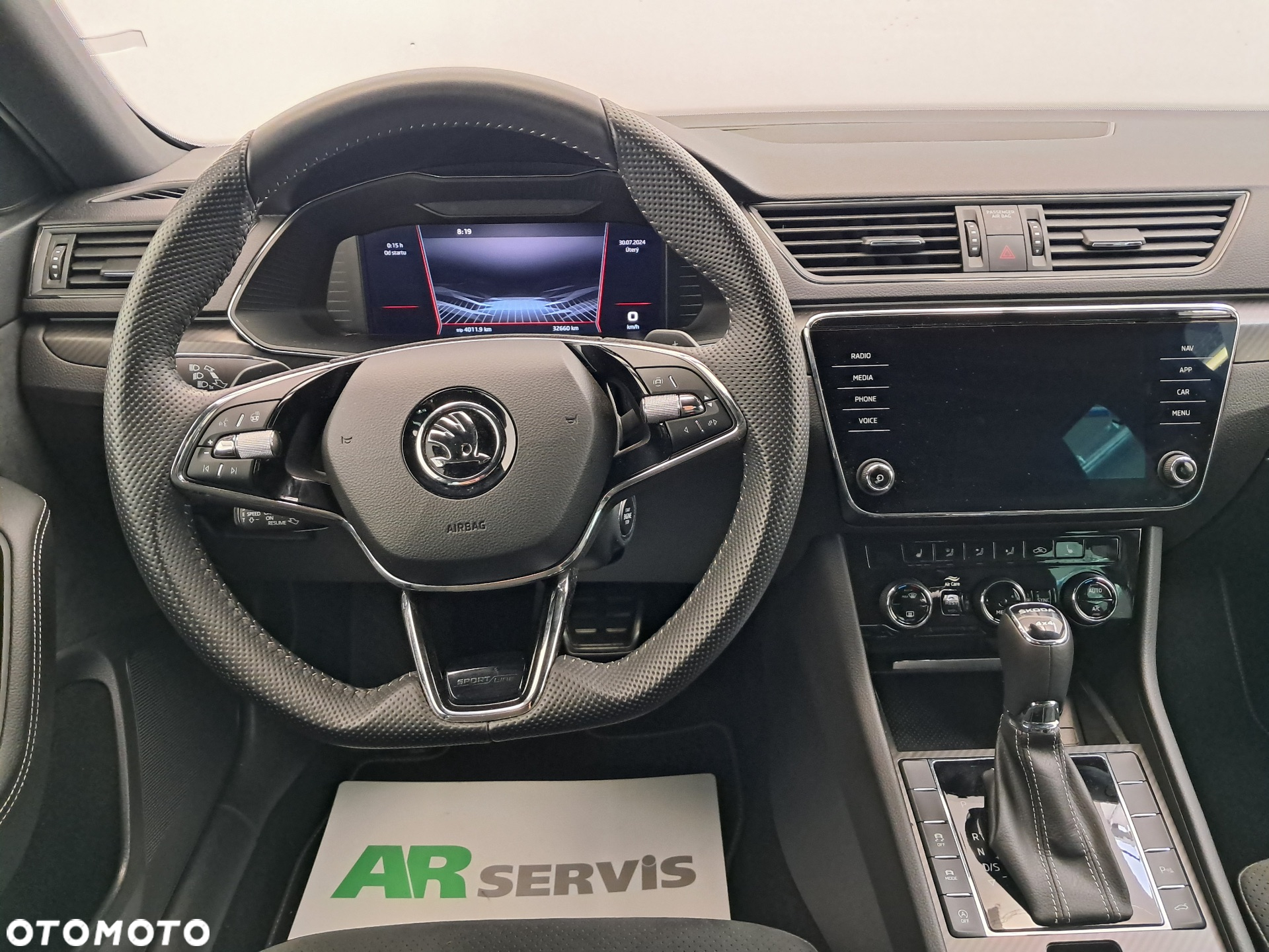 Skoda Superb 2.0 TDI SCR 4x4 Sportline DSG - 9