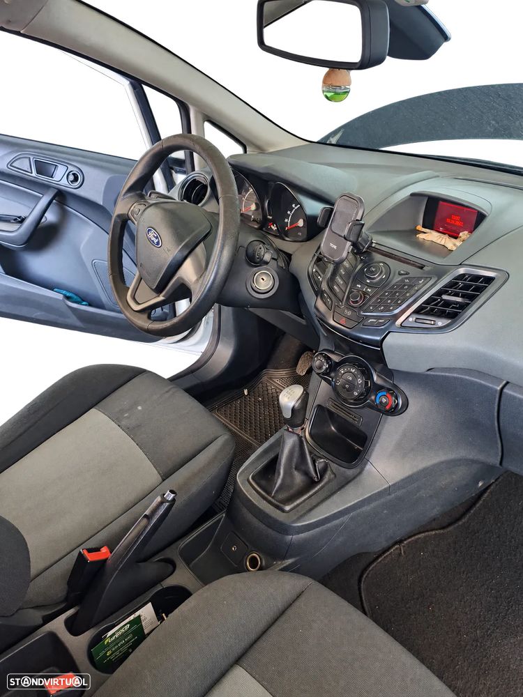 Ford Fiesta - 8