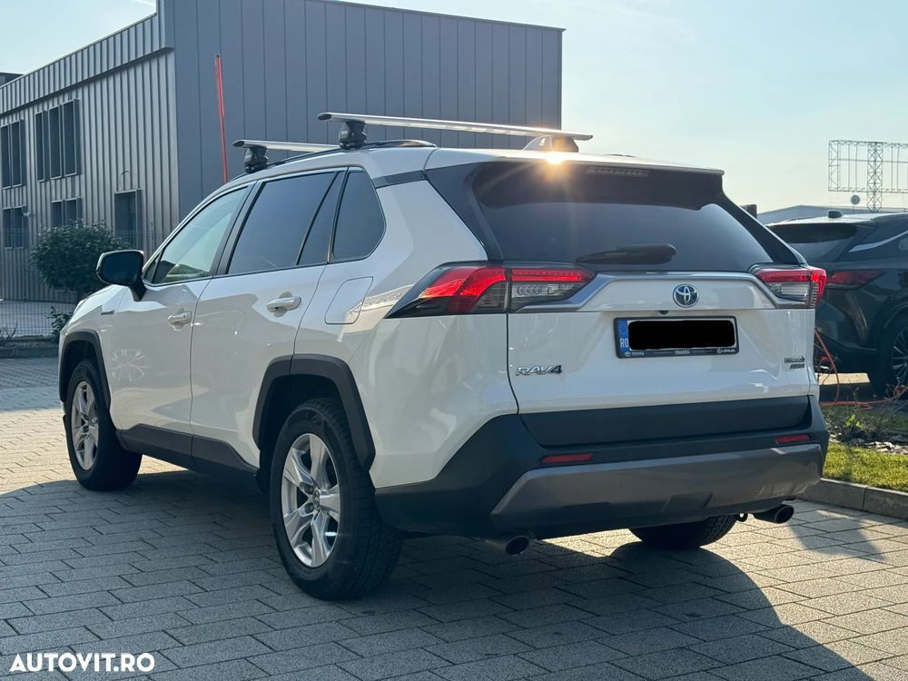 Toyota RAV4 - 5