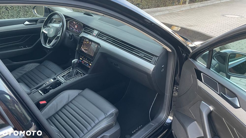 Volkswagen Passat Variant 2.0 TDI SCR DSG Business - 6