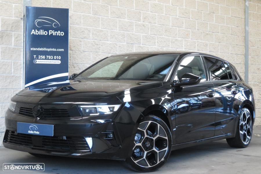 Opel Astra 1.2 T GS - 2