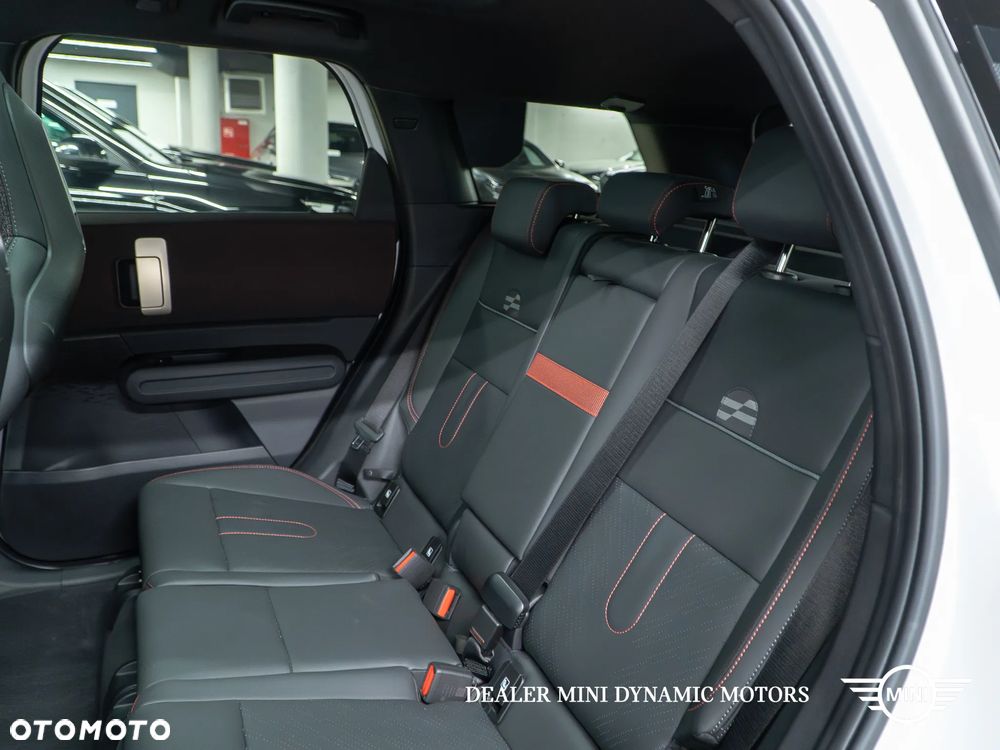 MINI Countryman S ALL4 John Cooper Works Trim - 25
