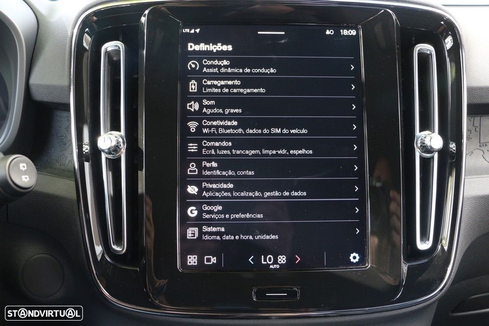 Volvo XC 40 Recharge Plus - 28