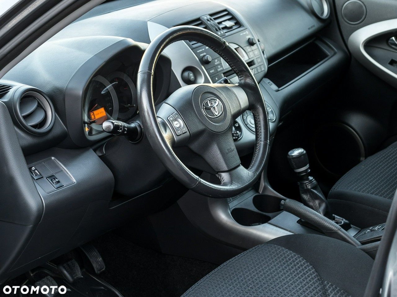 Toyota RAV4 - 14