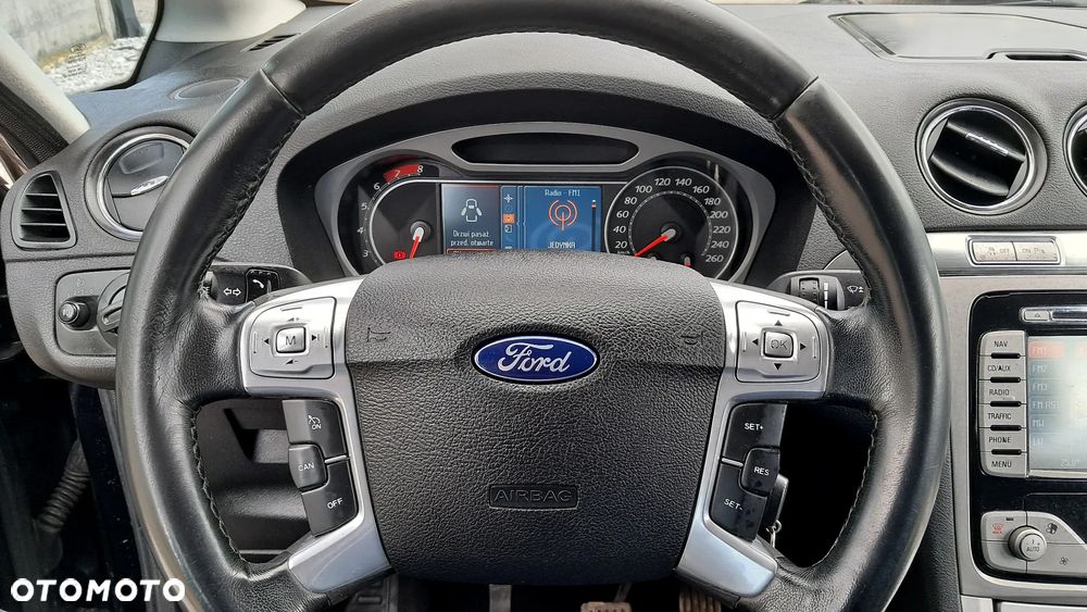 Ford S-Max 2.0 Titanium - 22
