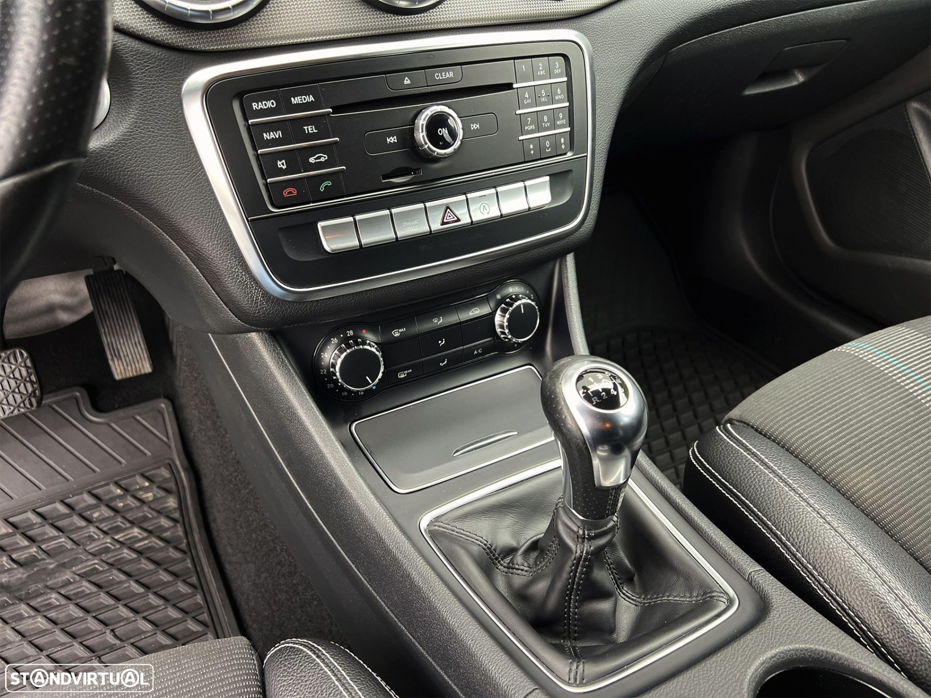 Mercedes-Benz CLA 180 d Shooting Brake - 19
