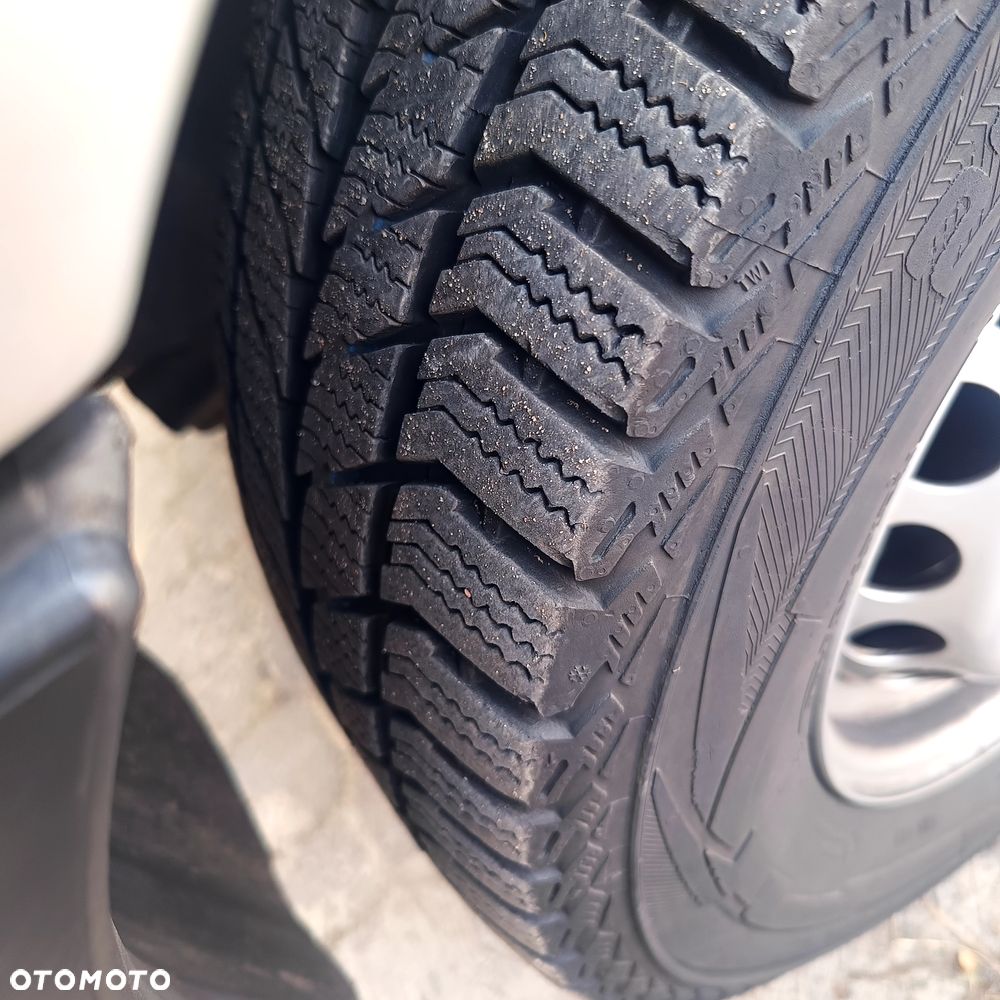 Mercedes-Benz Sprinter - 10