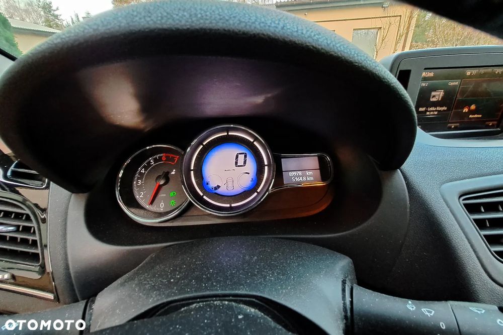 Renault Fluence 1.6 16V Zen - 14