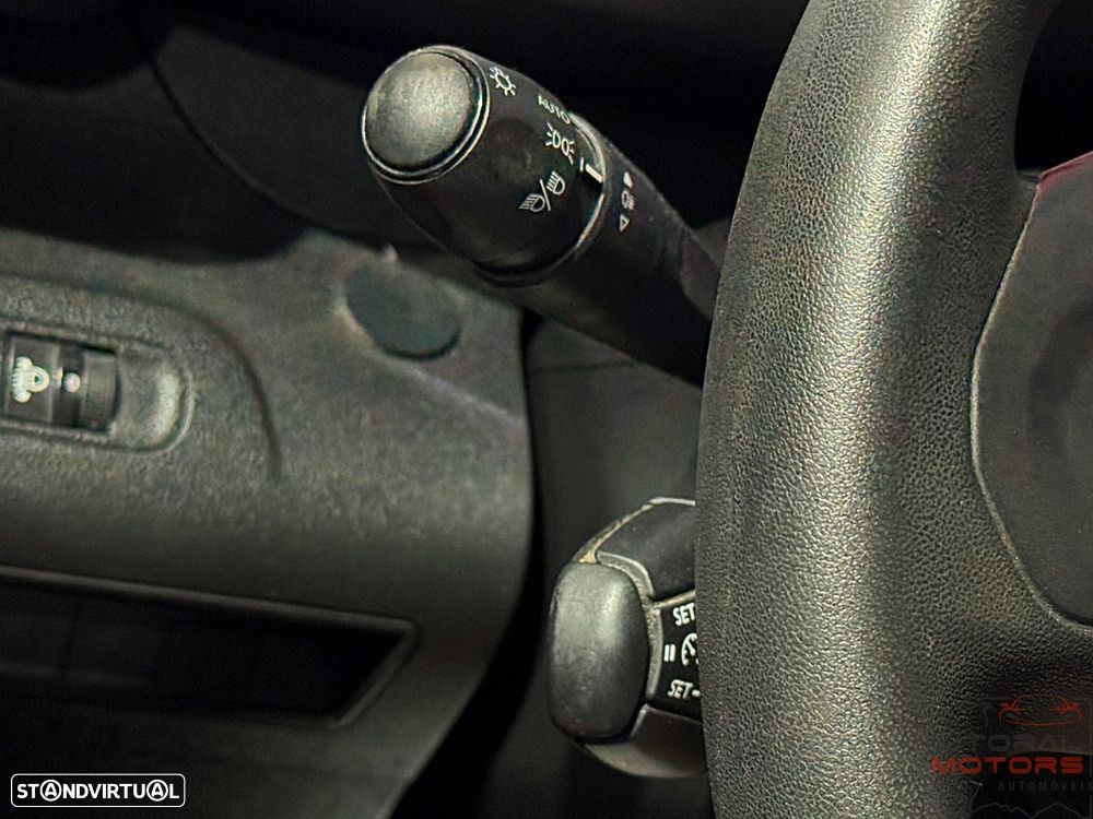 Peugeot Partner 1.5 BlueHDi Asphalt Longa - 19