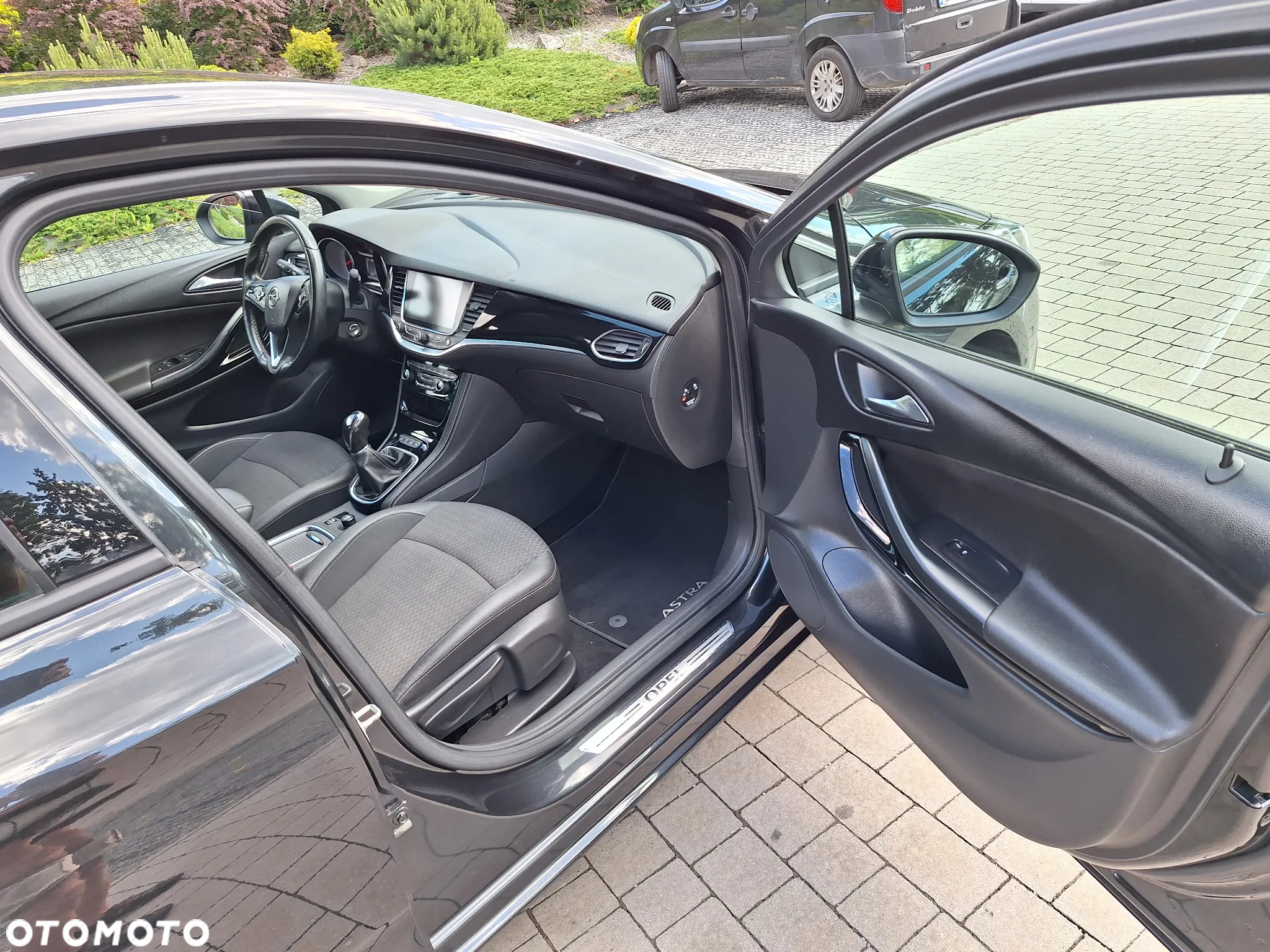 Opel Astra 1.4 Turbo Innovation - 11