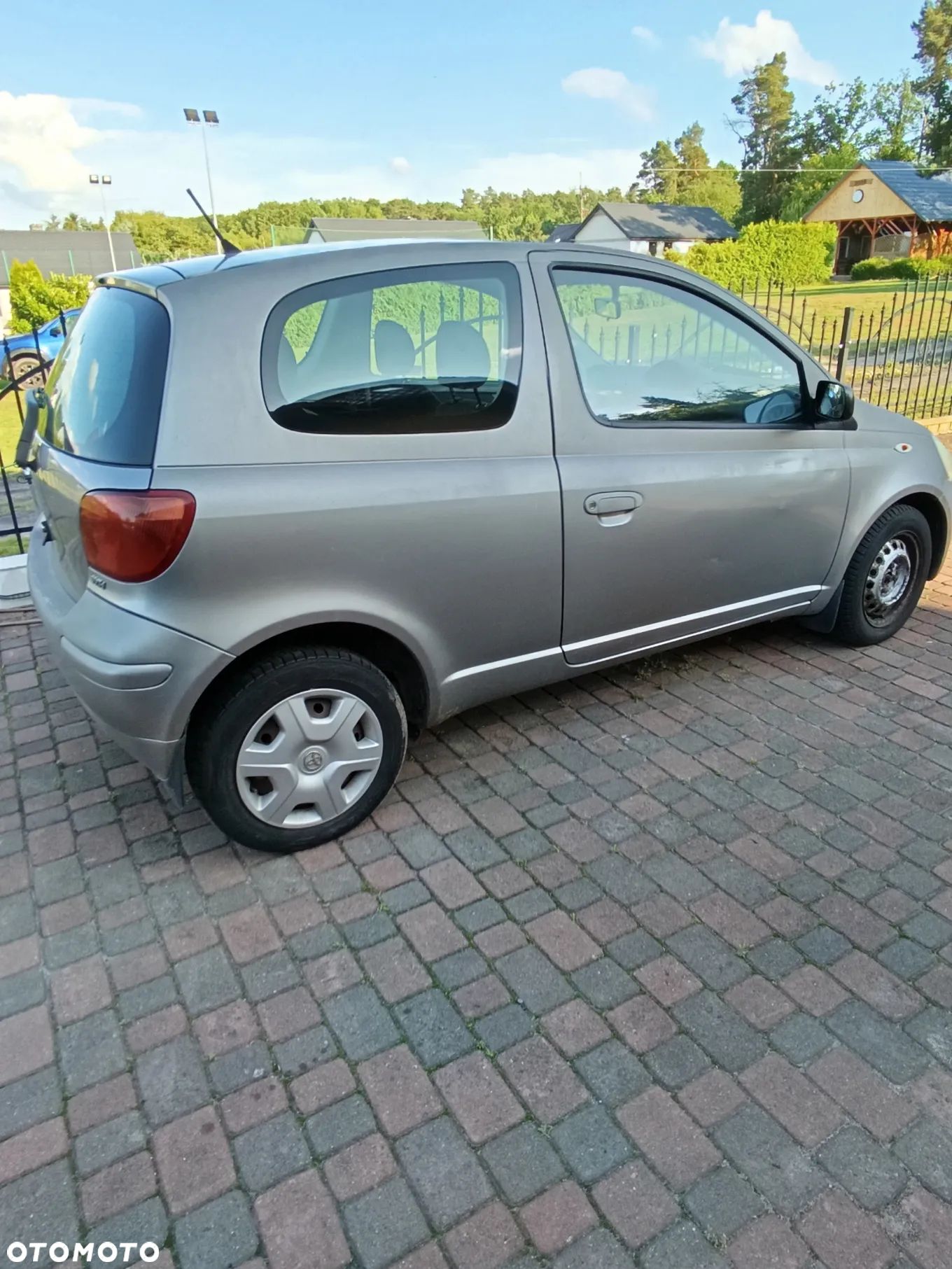 Toyota Yaris - 1