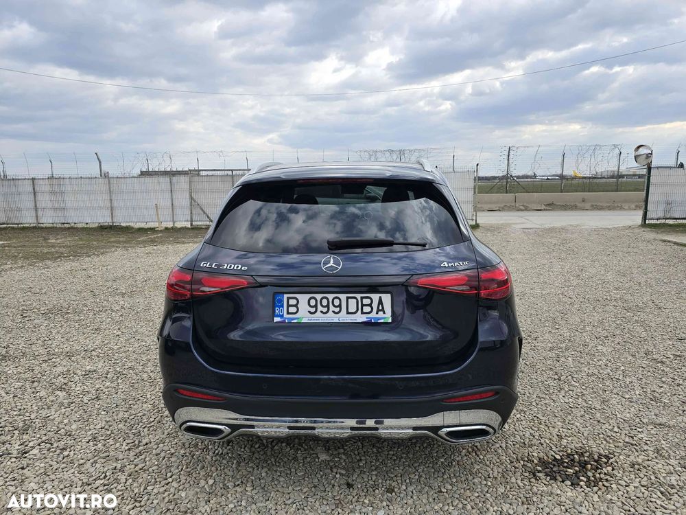 Mercedes-Benz GLC - 4