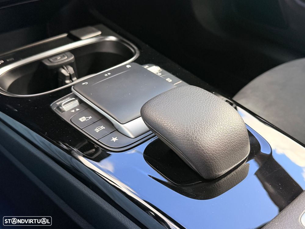 Mercedes-Benz CLA 250 e Shooting Brake AMG Line - 17