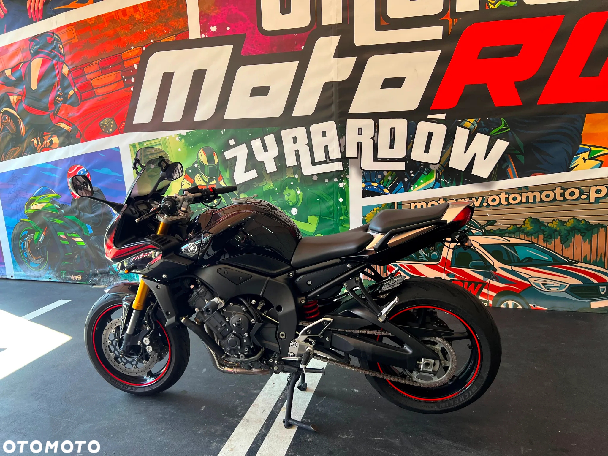 Yamaha FZ - 13