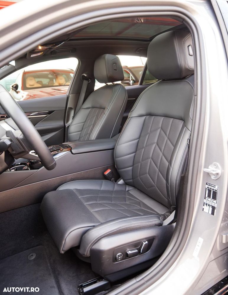 BMW Seria 5 520i AT MHEV - 9