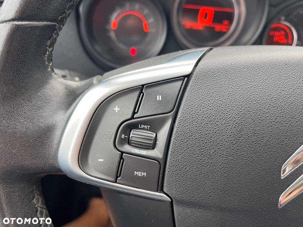Citroën C4 VTi 95 Attraction - 32