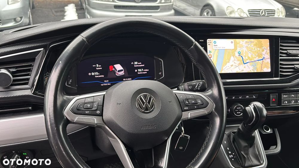 Volkswagen Multivan - 33