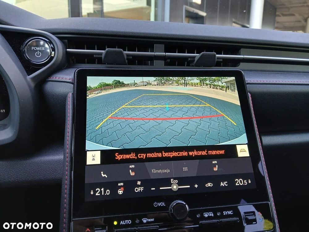 Lexus LBX 1.5 Hybrid Emotion - 23