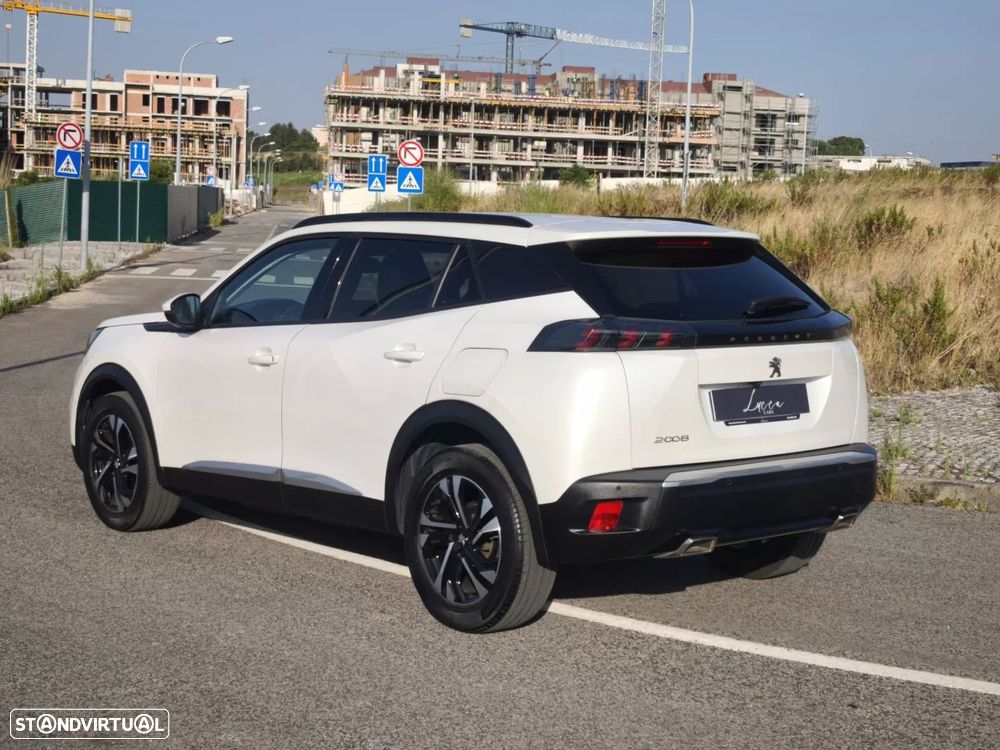 Peugeot 2008 PureTech 130 EAT8 Allure - 6
