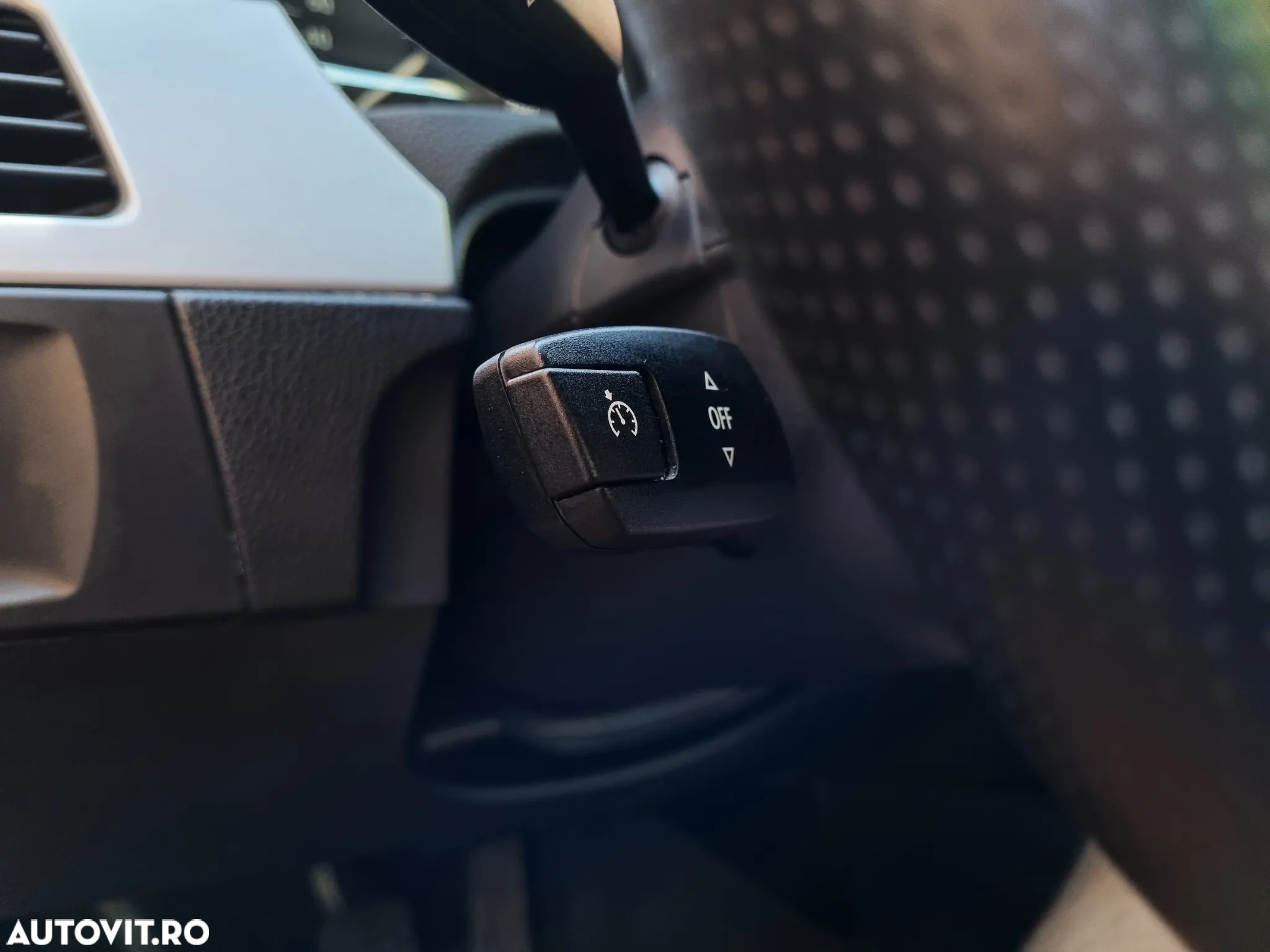 BMW Seria 3 320d - 9