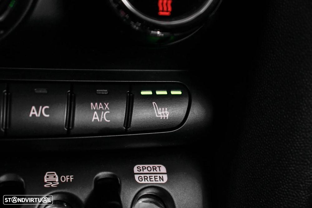 MINI Cabrio John Cooper Works Auto Desportiva - 12