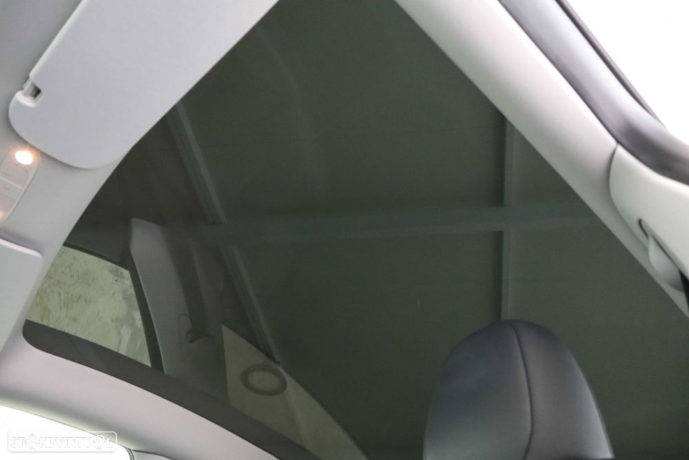 Tesla Model Y Long Range Tração Integral - 38