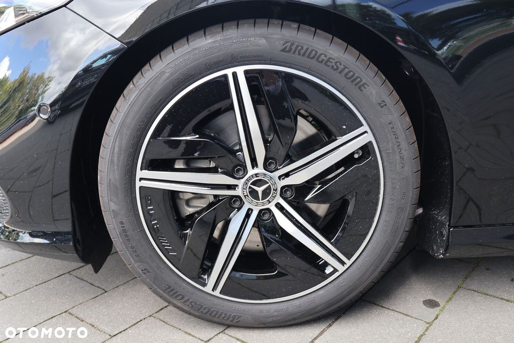 Mercedes-Benz CLA - 24